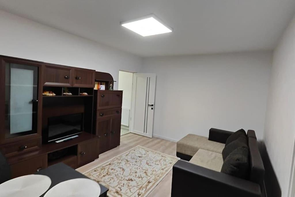 Apartament In Buzau Luaran gambar