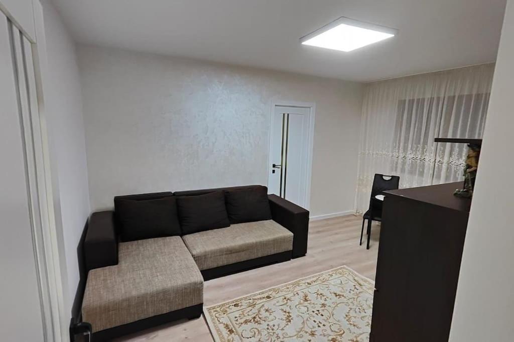 Apartament In Buzau Luaran gambar